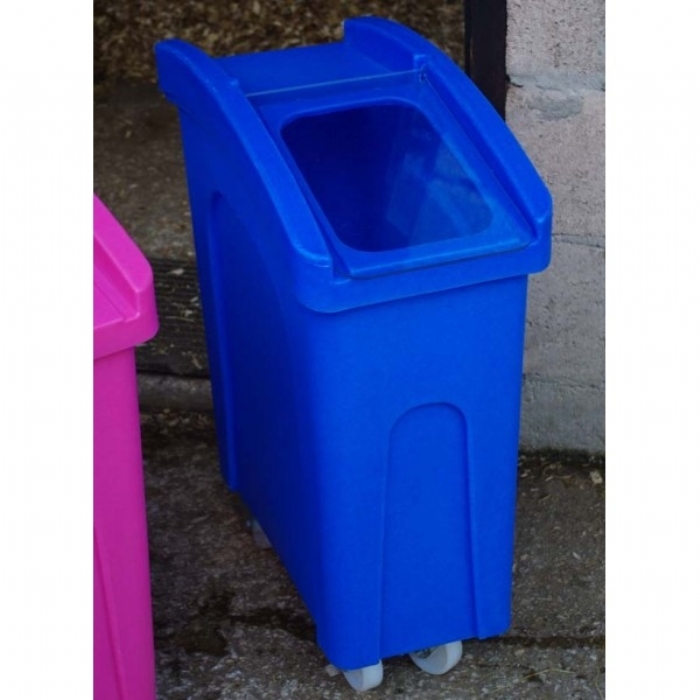 Wheeled Animal Feed and Bedding Bin