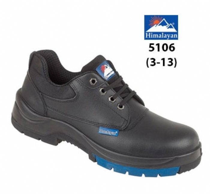 HIMALAYAN  Black Leather HyGrip 4 Eyelet Shoe PU Rubber Outsole